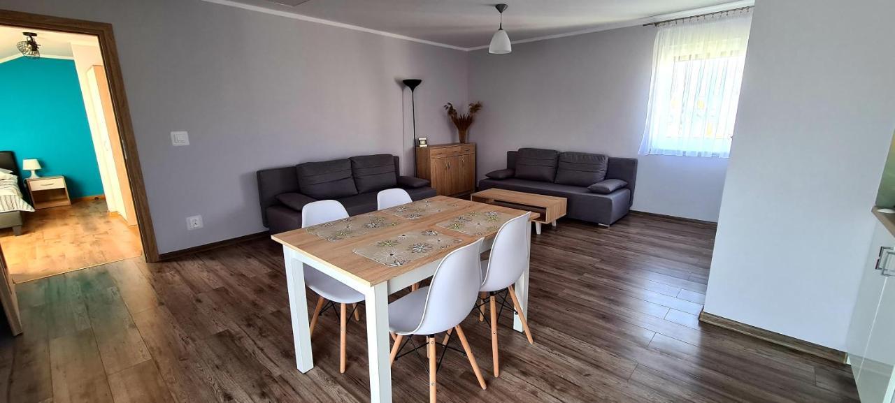 Moris Pokoje Goscinne Leba Exterior photo